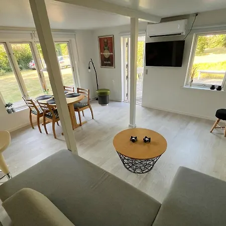 2 Bedroom Pet Friendly In *