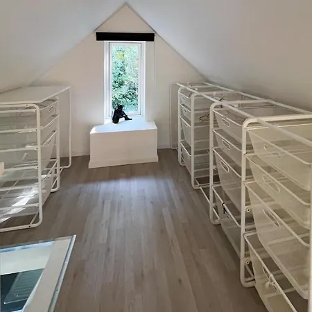 2 Bedroom Pet Friendly In Vakantiehuis *